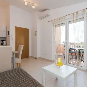  Apartament Janja